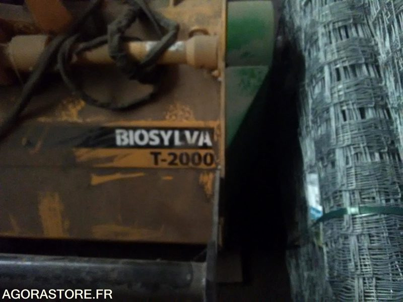 Broyeur forestier récupérateur exportateur biosylva T-2000 - Kerti gépek: 1 kép. Broyeur forestier récupérateur exportateur biosylva T-2000 - Kerti gépek: 1 kép.