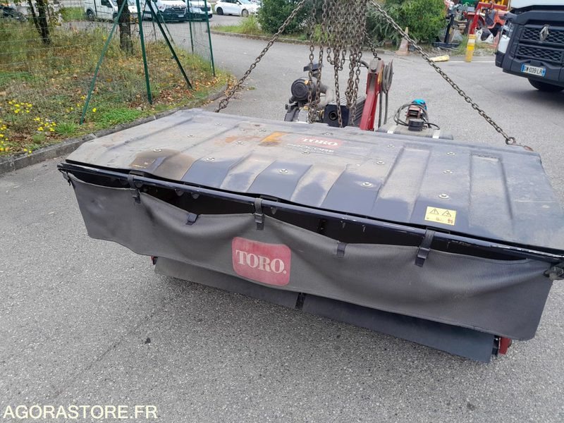 Émieteur de carotte TORO PRO CORE PRECESSOR (DI457) - Kerti gépek: 3 kép. Émieteur de carotte TORO PRO CORE PRECESSOR (DI457) - Kerti gépek: 3 kép.
