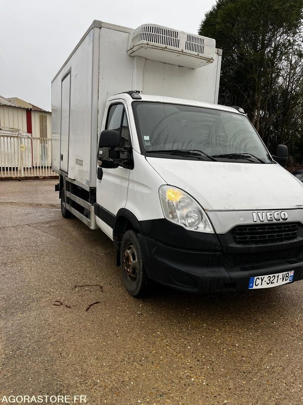 Iveco 35c13 frigorifique 185000km 2013 - Hűtős kisteherautó: 2 kép. Iveco 35c13 frigorifique 185000km 2013 - Hűtős kisteherautó: 2 kép.
