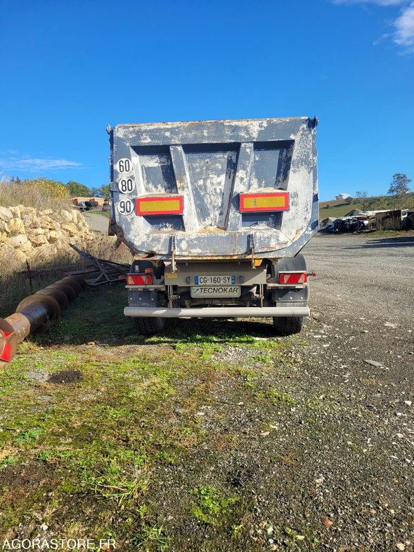 Remorque tp - Félpótkocsi billenőplatós: 4 kép. Remorque tp - Félpótkocsi billenőplatós: 4 kép.