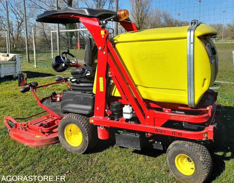 Tracteur tondeuse GIANNI FERRARI TURBO 4 | 276 heures | 2024 - Kerti fűkasza: 1 kép. Tracteur tondeuse GIANNI FERRARI TURBO 4 | 276 heures | 2024 - Kerti fűkasza: 1 kép.