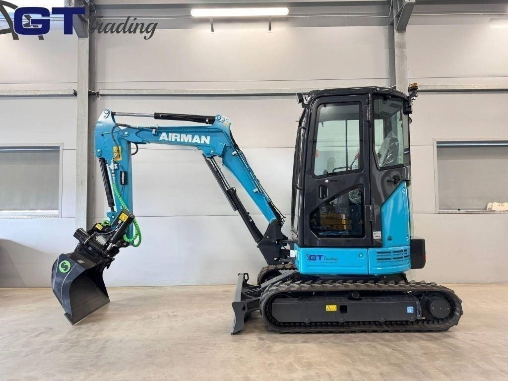 Airman AX 26 U-7 - Minikotró: 2 kép. Airman AX 26 U-7 - Minikotró: 2 kép.