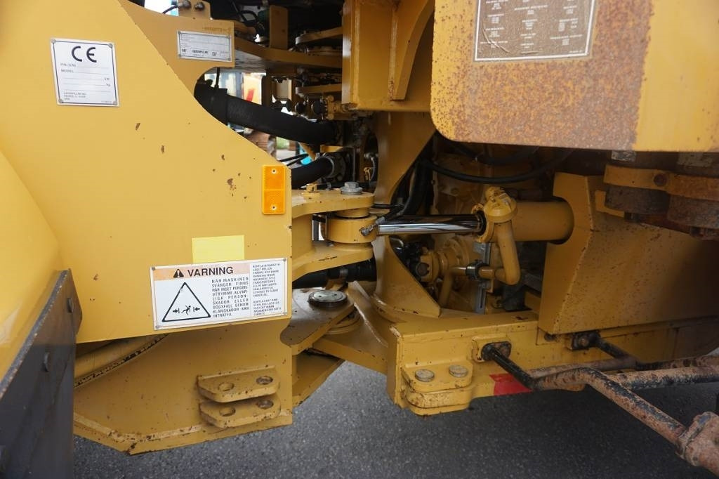 Gumikerekes homlokrakodó CAT 966 G I: 11 kép. Gumikerekes homlokrakodó CAT 966 G I: 11 kép.