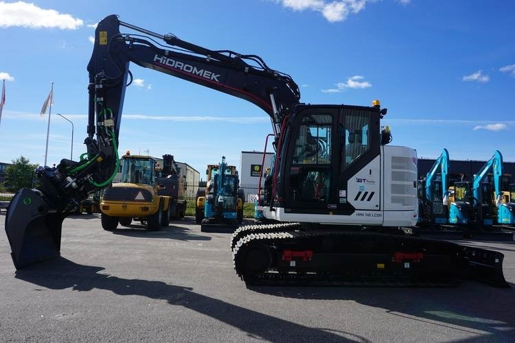Hidromek HMK 145 LCSR-5 - Lánctalpas kotró: 2 kép. Hidromek HMK 145 LCSR-5 - Lánctalpas kotró: 2 kép.