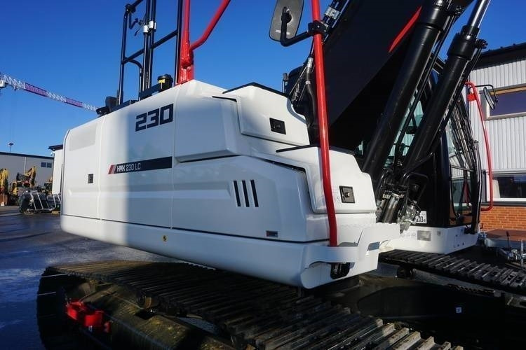 Hidromek HMK 230 LC-5 - Lánctalpas kotró: 5 kép. Hidromek HMK 230 LC-5 - Lánctalpas kotró: 5 kép.