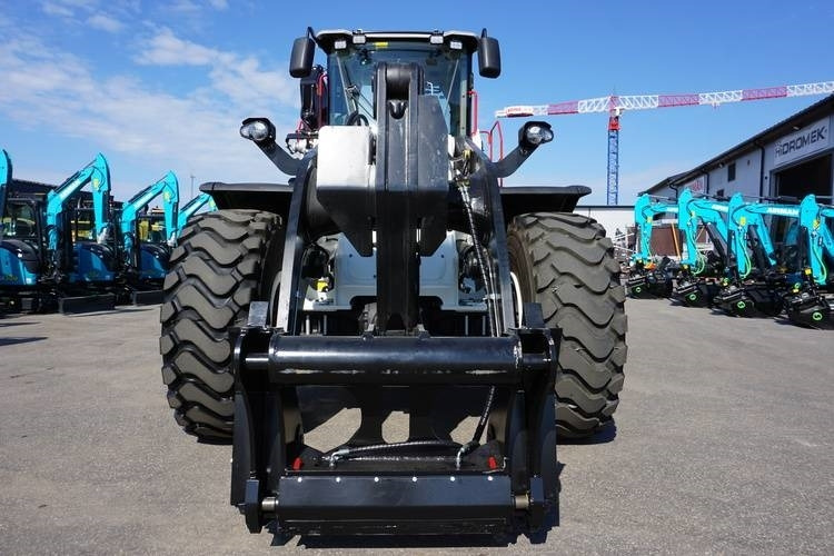 Hidromek HMK 635WL-5 * Omgående Leverans * - Gumikerekes homlokrakodó: 3 kép. Hidromek HMK 635WL-5 * Omgående Leverans * - Gumikerekes homlokrakodó: 3 kép.
