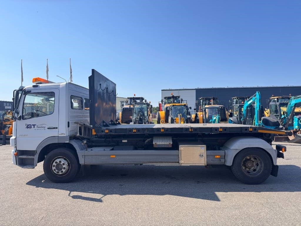 Mercedes-Benz Atego 1524 L 4X2 Växlare Pallift - Dobozos felépítményű teherautó: 5 kép. Mercedes-Benz Atego 1524 L 4X2 Växlare Pallift - Dobozos felépítményű teherautó: 5 kép.