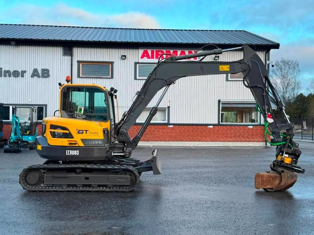 Volvo ECR 88 D - Minikotró: 1 kép. Volvo ECR 88 D - Minikotró: 1 kép.