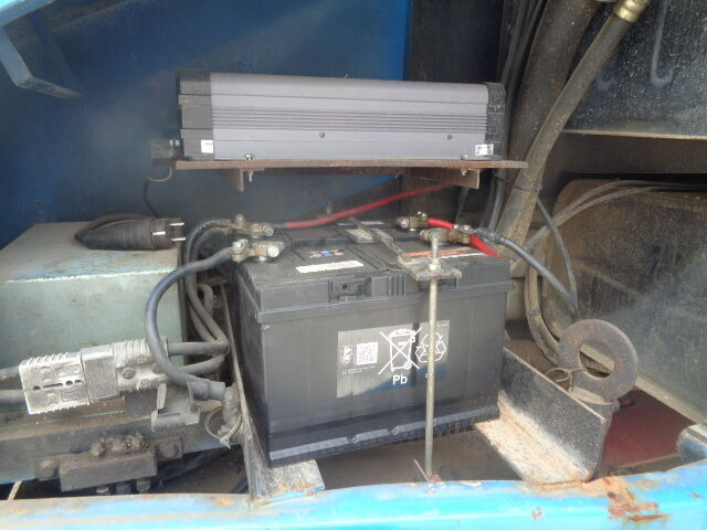 Teleszkópos emelő Aichi SR18A: 15 kép.