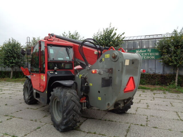 Genie GTH4013 - Teleszkópos rakodó: 4 kép. Genie GTH4013 - Teleszkópos rakodó: 4 kép.