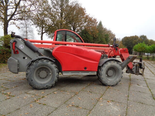 Haulotte HTL3614 - Teleszkópos rakodó: 2 kép. Haulotte HTL3614 - Teleszkópos rakodó: 2 kép.