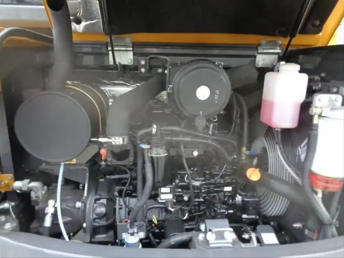 XCMG XE60GA - Lánctalpas kotró: 4 kép. XCMG XE60GA - Lánctalpas kotró: 4 kép.