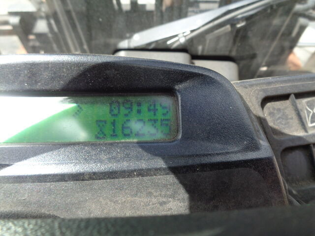 Villás targonca Yale GLP25: 22 kép.