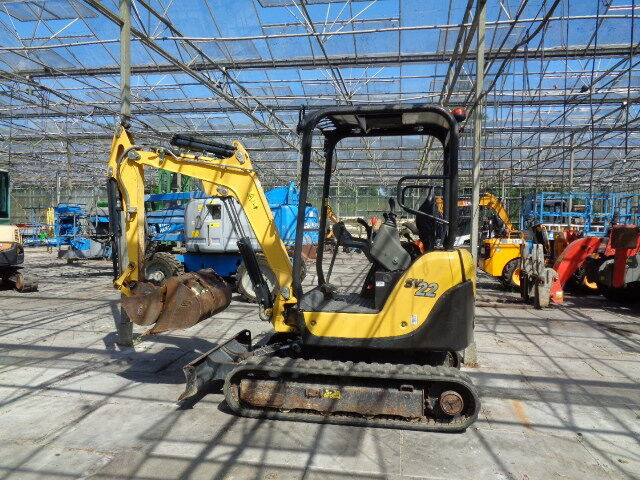 Yanmar SV22 - Minikotró: 1 kép. Yanmar SV22 - Minikotró: 1 kép.