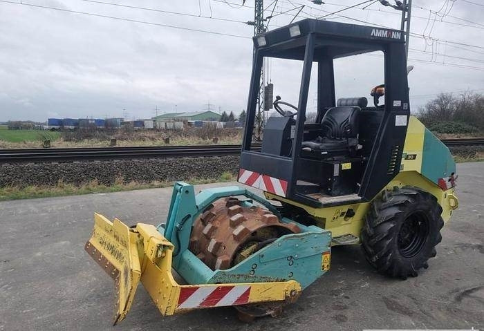Talajtömörítő Ammann ASC30 PD: 1 kép.