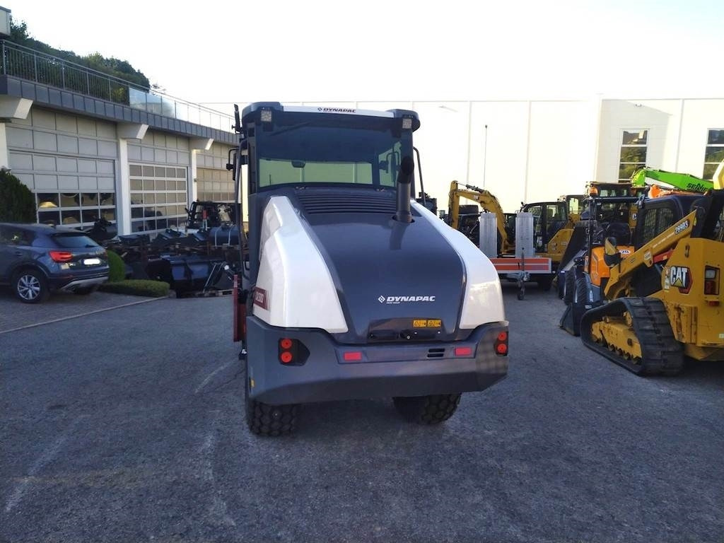 Dynapac CA1500 D - Henger: 4 kép. Dynapac CA1500 D - Henger: 4 kép.