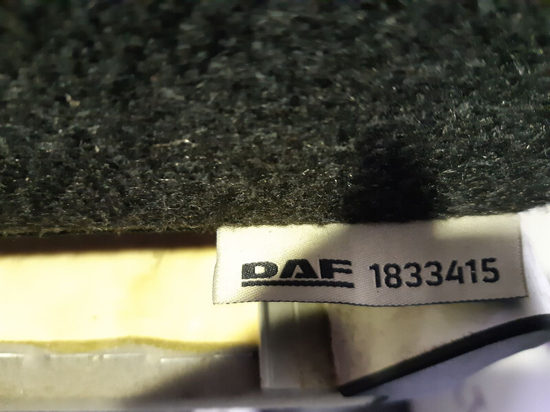 DAF XF 106 - Fülke és belső tér - Teherautó: 3 kép. DAF XF 106 - Fülke és belső tér - Teherautó: 3 kép.
