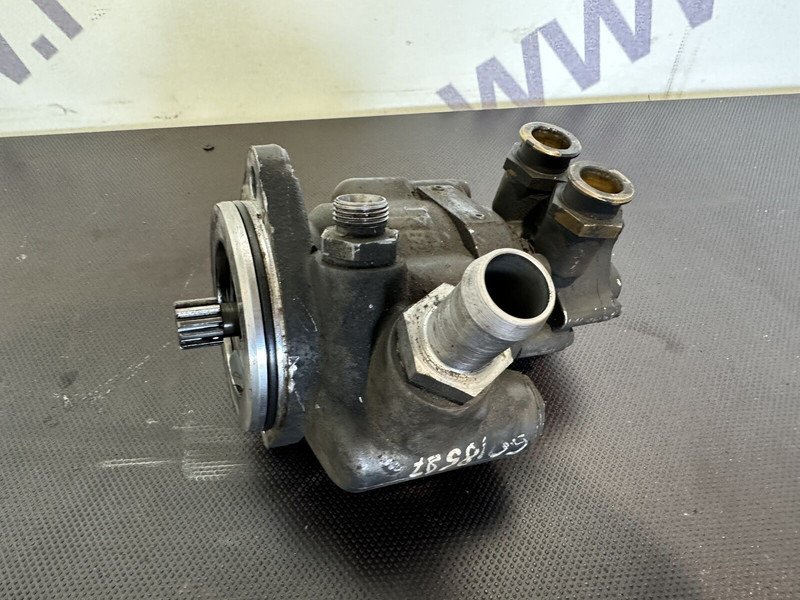 DAF XF106 - Szervószivattyú - Teherautó: 1 kép. DAF XF106 - Szervószivattyú - Teherautó: 1 kép.