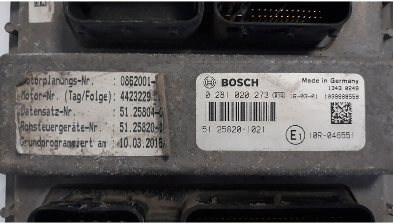 MAN D2676 - ECU - Teherautó: 3 kép. MAN D2676 - ECU - Teherautó: 3 kép.