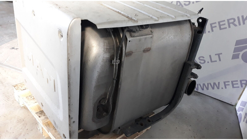 MAN EURO 6 complete exhaust silencer - Katalizátor - Teherautó: 4 kép. MAN EURO 6 complete exhaust silencer - Katalizátor - Teherautó: 4 kép.