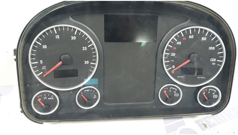MAN instrument cluster - Műszerfal - Teherautó: 3 kép. MAN instrument cluster - Műszerfal - Teherautó: 3 kép.