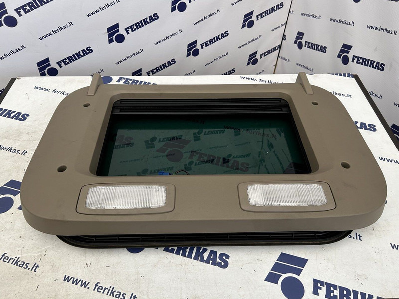 MAN sunroof, roof hatch - Karosszéria és külső - Teherautó: 1 kép. MAN sunroof, roof hatch - Karosszéria és külső - Teherautó: 1 kép.