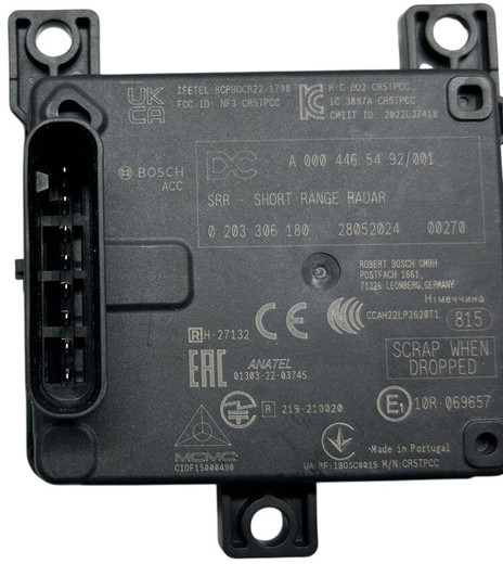 Mercedes-Benz ACC SRR Short Range Radar - ECU - Teherautó: 3 kép. Mercedes-Benz ACC SRR Short Range Radar - ECU - Teherautó: 3 kép.