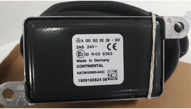 Mercedes-Benz Actros - Érzékelő - Teherautó: 3 kép. Mercedes-Benz Actros - Érzékelő - Teherautó: 3 kép.