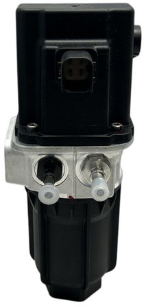 Mercedes-Benz AdBlue pump - Kipufogórendszer - Teherautó: 2 kép. Mercedes-Benz AdBlue pump - Kipufogórendszer - Teherautó: 2 kép.