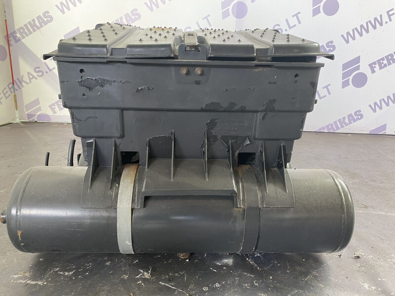 Mercedes-Benz MB actros mp4 - Akkumulátor - Teherautó: 2 kép. Mercedes-Benz MB actros mp4 - Akkumulátor - Teherautó: 2 kép.