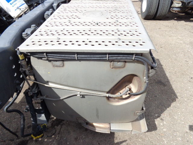 Mercedes-Benz MP4 EURO 6 exhaust gas catalyst - Katalizátor - Teherautó: 4 kép. Mercedes-Benz MP4 EURO 6 exhaust gas catalyst - Katalizátor - Teherautó: 4 kép.