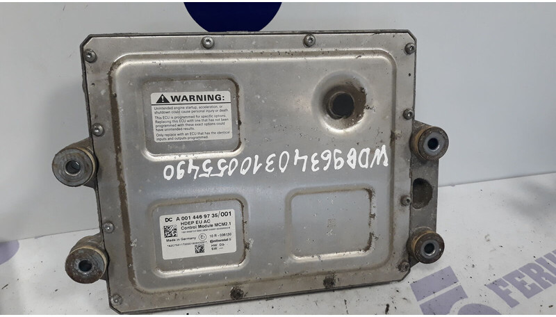 Mercedes-Benz MP4 OM471LA ECU MCM2.1 - ECU - Teherautó: 2 kép. Mercedes-Benz MP4 OM471LA ECU MCM2.1 - ECU - Teherautó: 2 kép.