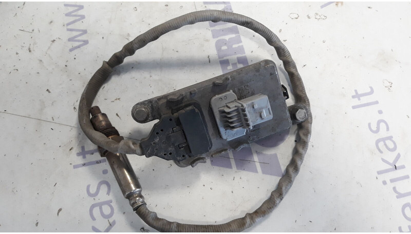 Mercedes-Benz NOX sensor - Érzékelő - Teherautó: 1 kép. Mercedes-Benz NOX sensor - Érzékelő - Teherautó: 1 kép.