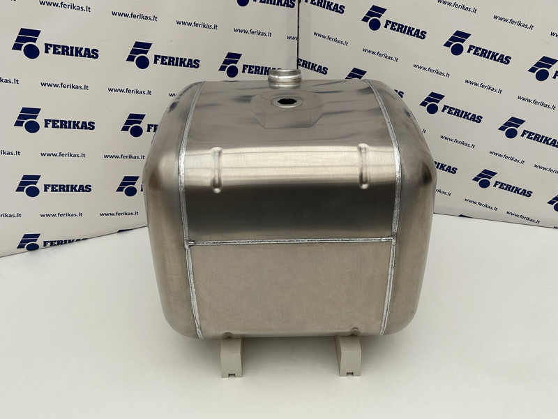 Mercedes-Benz New aluminum fuel tank 320 L. - Üzemanyag tartály - Teherautó: 5 kép. Mercedes-Benz New aluminum fuel tank 320 L. - Üzemanyag tartály - Teherautó: 5 kép.