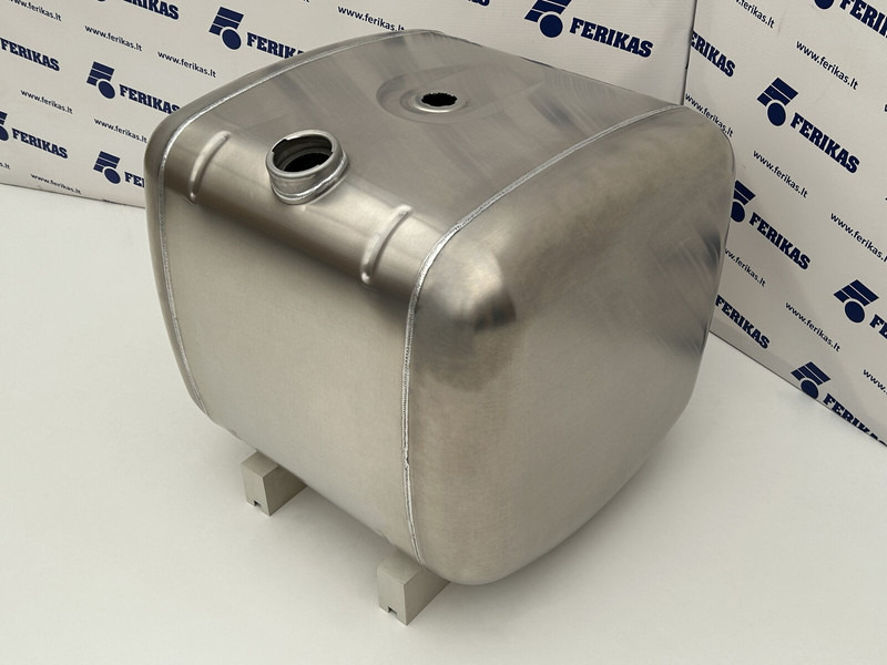 Mercedes-Benz New aluminum fuel tank 320 L. - Üzemanyag tartály - Teherautó: 3 kép. Mercedes-Benz New aluminum fuel tank 320 L. - Üzemanyag tartály - Teherautó: 3 kép.