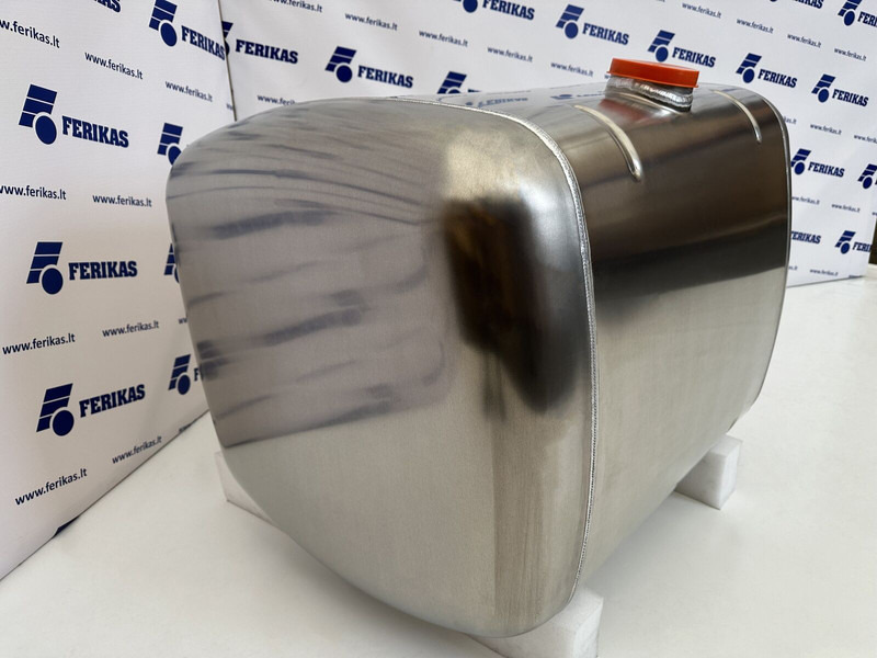 Mercedes-Benz New aluminum fuel tank 360 L. - Üzemanyag tartály - Teherautó: 3 kép. Mercedes-Benz New aluminum fuel tank 360 L. - Üzemanyag tartály - Teherautó: 3 kép.