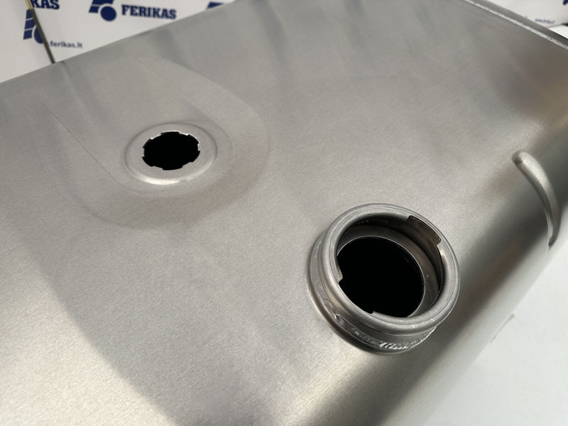Mercedes-Benz New aluminum fuel tank 390L - Üzemanyag tartály - Teherautó: 4 kép. Mercedes-Benz New aluminum fuel tank 390L - Üzemanyag tartály - Teherautó: 4 kép.
