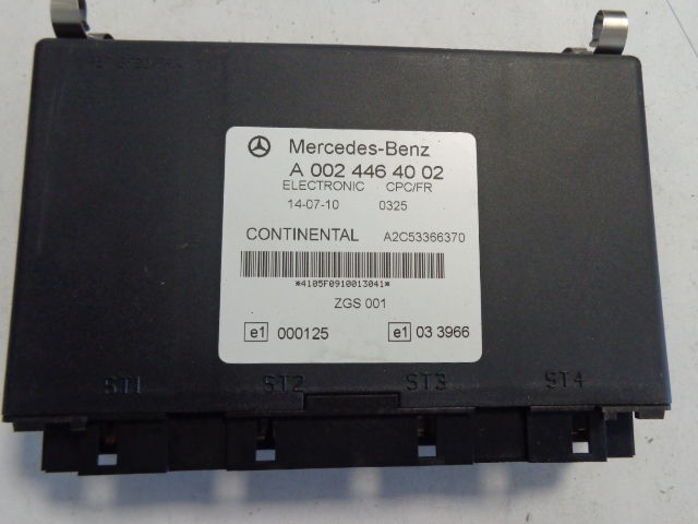 Mercedes-Benz electronic CPC FR control unit A (WORLDWIDE DELIVERY) - ECU - Teherautó: 1 kép. Mercedes-Benz electronic CPC FR control unit A (WORLDWIDE DELIVERY) - ECU - Teherautó: 1 kép.