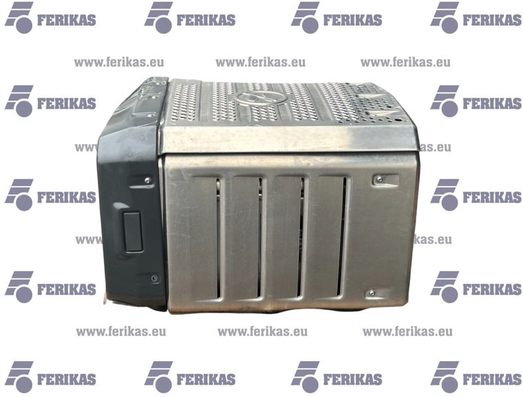 Mercedes-Benz exhaust catalyst - Katalizátor - Teherautó: 1 kép. Mercedes-Benz exhaust catalyst - Katalizátor - Teherautó: 1 kép.