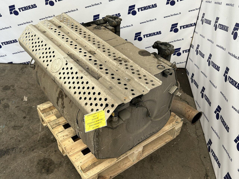 Mercedes-Benz exhaust catalyst, silencer - Hangtompító - Teherautó: 3 kép. Mercedes-Benz exhaust catalyst, silencer - Hangtompító - Teherautó: 3 kép.
