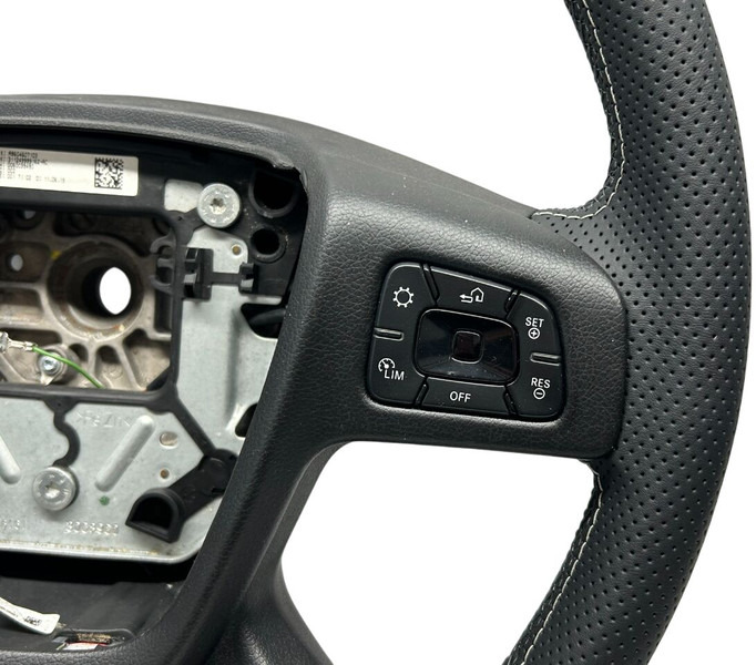 Mercedes-Benz steering wheel, refurbished - Kormánykerék - Teherautó: 4 kép. Mercedes-Benz steering wheel, refurbished - Kormánykerék - Teherautó: 4 kép.
