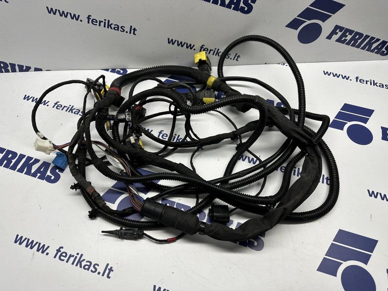 Mercedes-Benz xenon headlights wires set - Fényszóró - Teherautó: 1 kép. Mercedes-Benz xenon headlights wires set - Fényszóró - Teherautó: 1 kép.