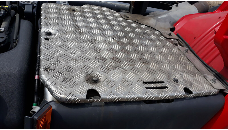 Scania EURO 6 exhaust silencer - Katalizátor - Teherautó: 3 kép. Scania EURO 6 exhaust silencer - Katalizátor - Teherautó: 3 kép.