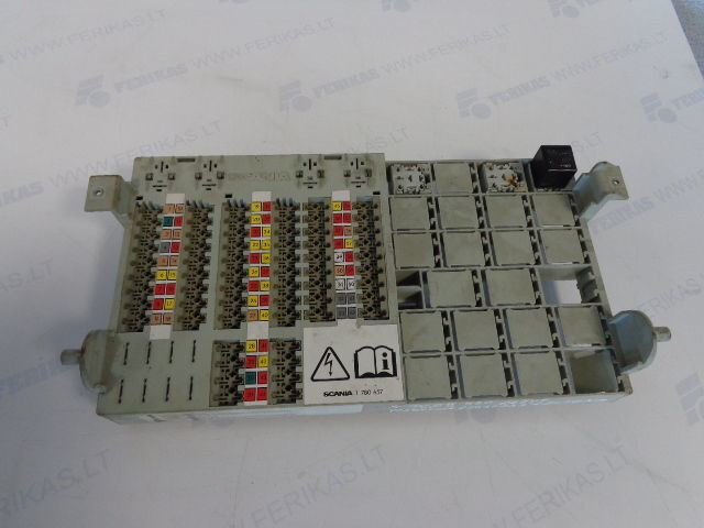 Scania Fuse relay protection 1854358, 1746773, 1780654, 1746773 "WORLDW - Elektromos rendszer - Teherautó: 1 kép. Scania Fuse relay protection 1854358, 1746773, 1780654, 1746773 "WORLDW - Elektromos rendszer - Teherautó: 1 kép.