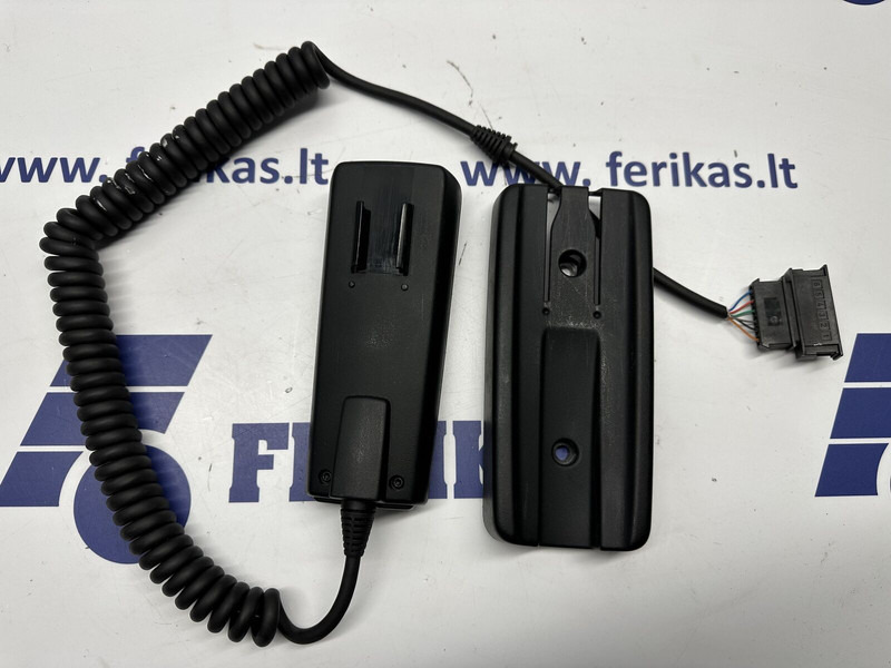 Scania - Műszerfal - Teherautó: 3 kép. Scania - Műszerfal - Teherautó: 3 kép.