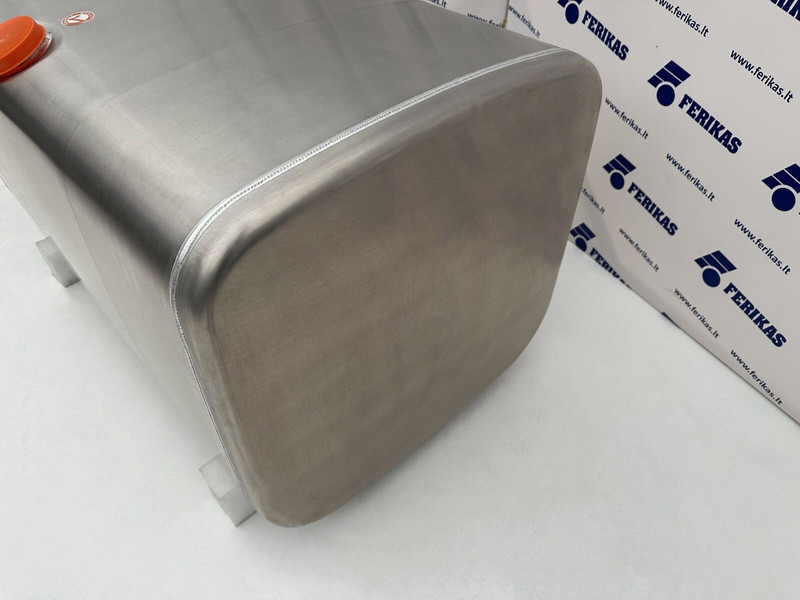 Scania New aluminum fuel tank 500L - Üzemanyag tartály - Teherautó: 2 kép. Scania New aluminum fuel tank 500L - Üzemanyag tartály - Teherautó: 2 kép.
