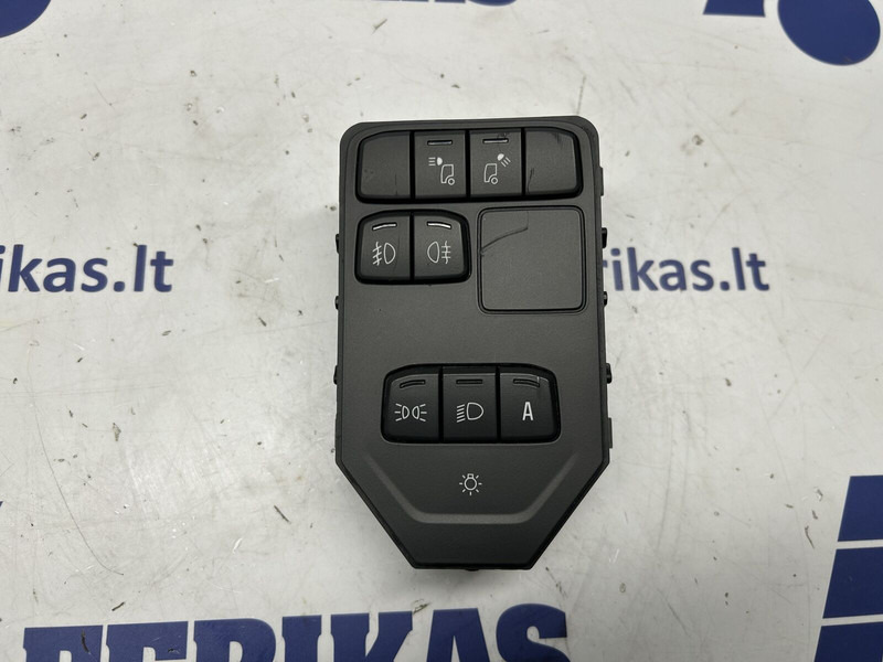 Scania R - Műszerfal - Teherautó: 1 kép. Scania R - Műszerfal - Teherautó: 1 kép.