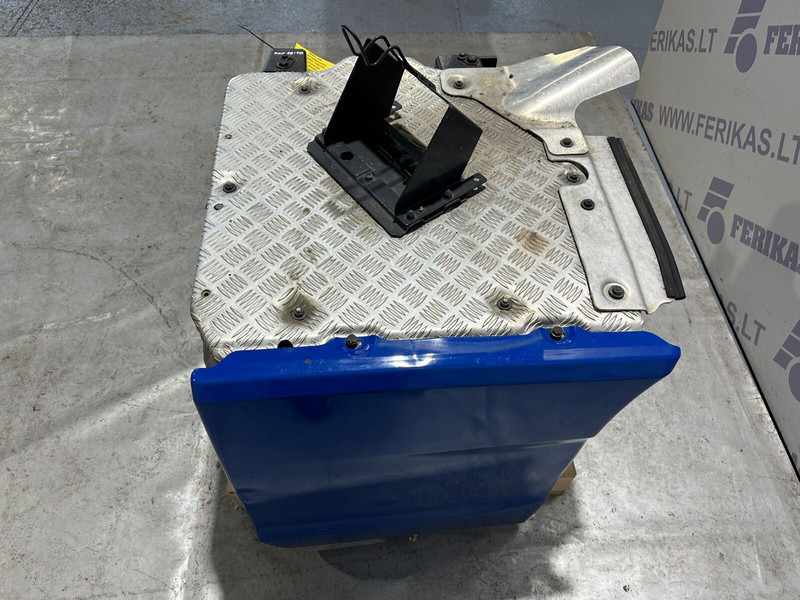Scania R450 exhaust catalyst - Katalizátor - Teherautó: 3 kép. Scania R450 exhaust catalyst - Katalizátor - Teherautó: 3 kép.