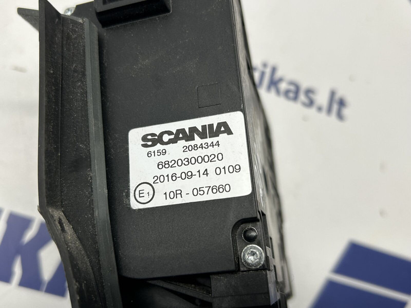 Scania accelerator pedal - Pedál - Teherautó: 4 kép. Scania accelerator pedal - Pedál - Teherautó: 4 kép.