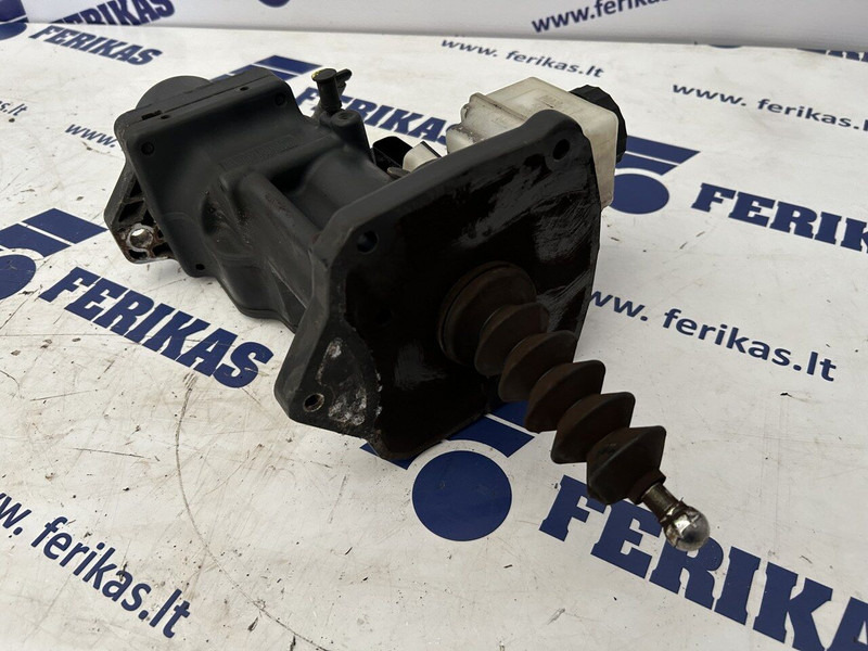 Scania clutch cylinder - Kuplung és alkatrészek - Teherautó: 3 kép. Scania clutch cylinder - Kuplung és alkatrészek - Teherautó: 3 kép.